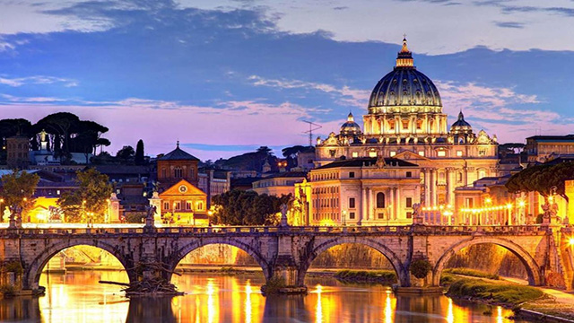 Veduta serale di Roma con San Pietro
